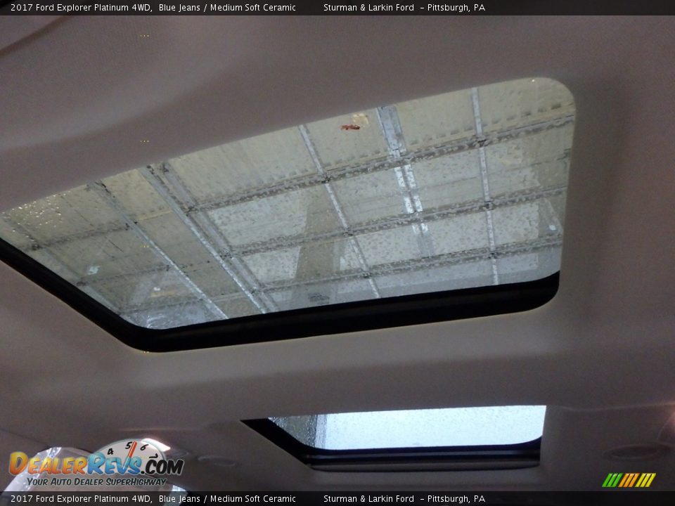 2017 Ford Explorer Platinum 4WD Blue Jeans / Medium Soft Ceramic Photo #12