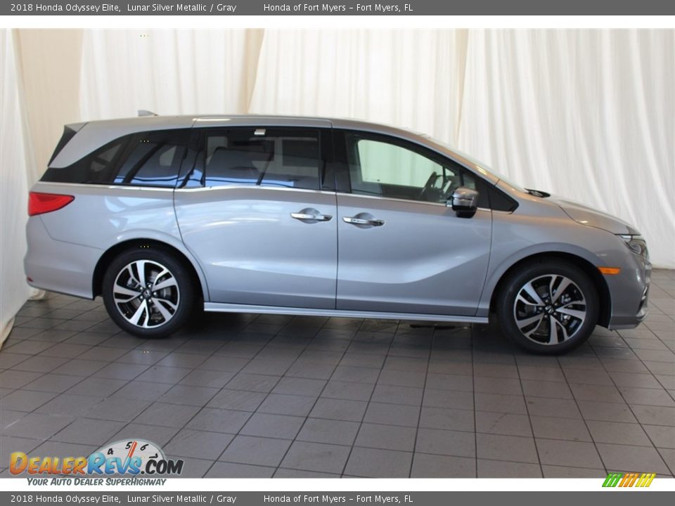 2018 Honda Odyssey Elite Lunar Silver Metallic / Gray Photo #3