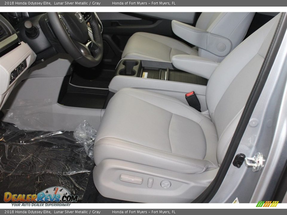 2018 Honda Odyssey Elite Lunar Silver Metallic / Gray Photo #12