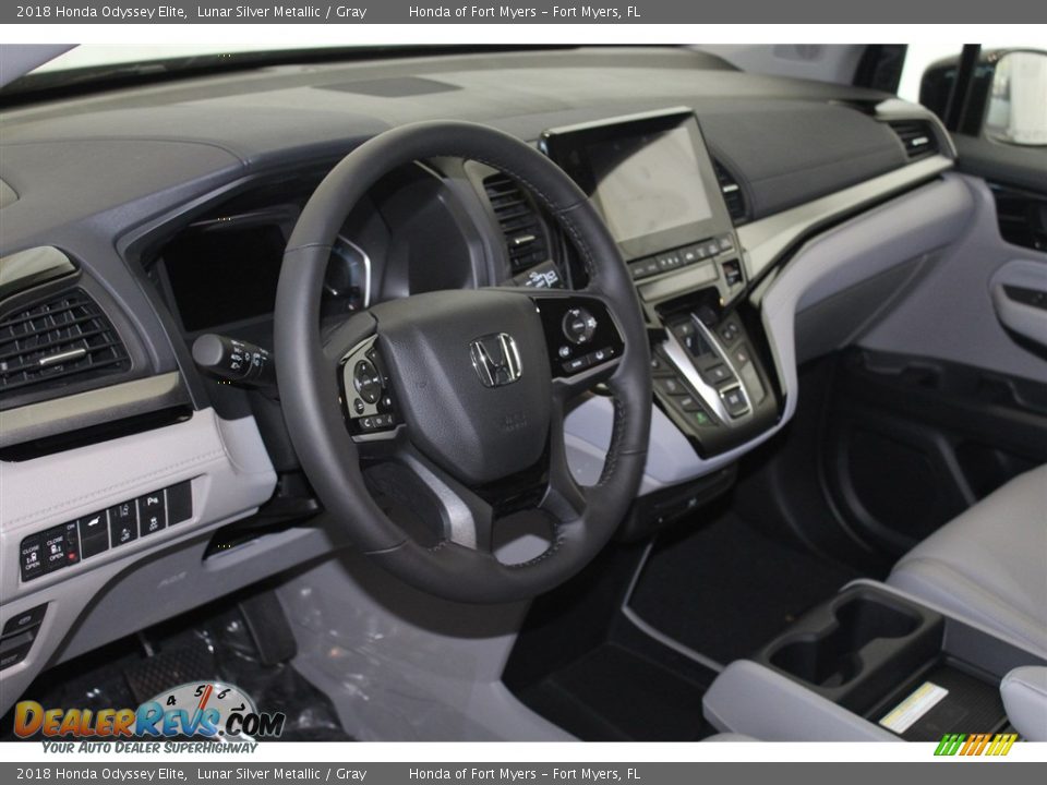 2018 Honda Odyssey Elite Lunar Silver Metallic / Gray Photo #13
