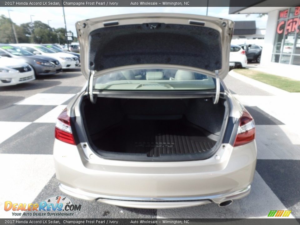 2017 Honda Accord LX Sedan Champagne Frost Pearl / Ivory Photo #5