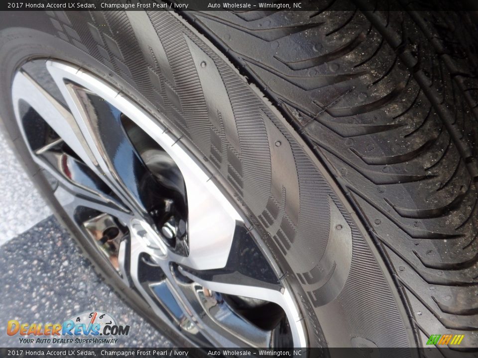 2017 Honda Accord LX Sedan Champagne Frost Pearl / Ivory Photo #8