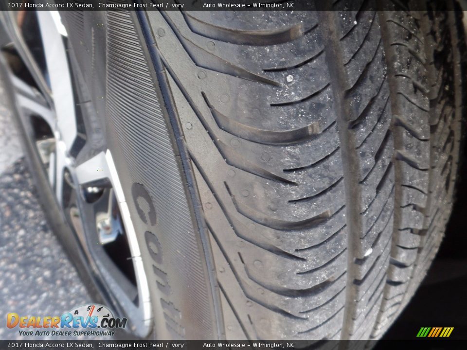 2017 Honda Accord LX Sedan Champagne Frost Pearl / Ivory Photo #9