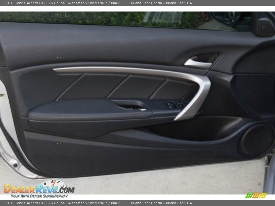 2010 Honda Accord EX-L V6 Coupe Alabaster Silver Metallic / Black Photo #20