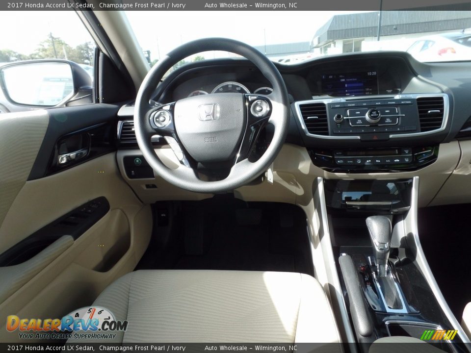 2017 Honda Accord LX Sedan Champagne Frost Pearl / Ivory Photo #15