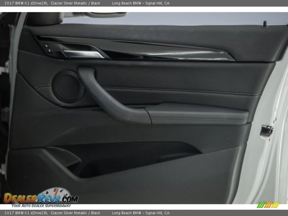 2017 BMW X1 sDrive28i Glacier Silver Metallic / Black Photo #23