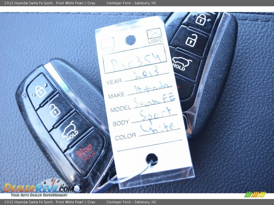 2013 Hyundai Santa Fe Sport Frost White Pearl / Gray Photo #30