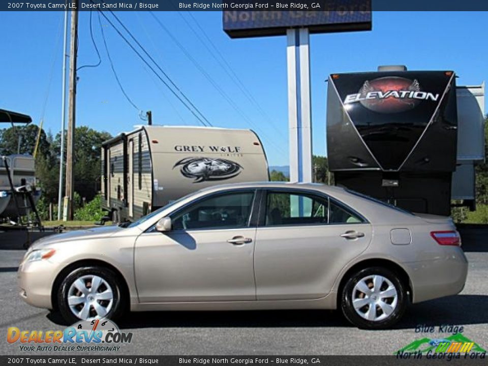 2007 Toyota Camry LE Desert Sand Mica / Bisque Photo #2