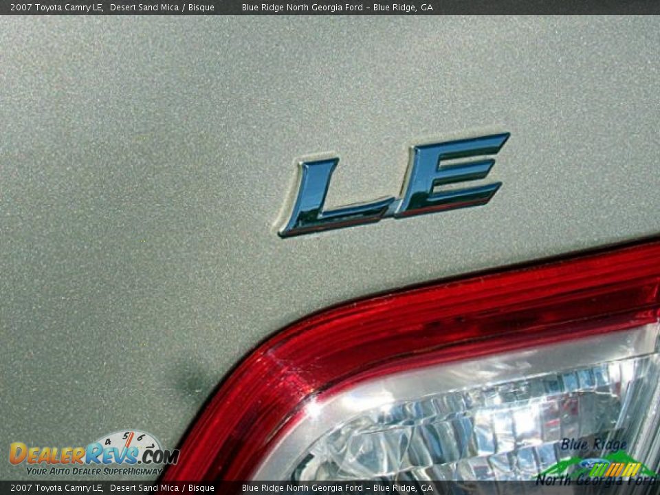 2007 Toyota Camry LE Desert Sand Mica / Bisque Photo #30