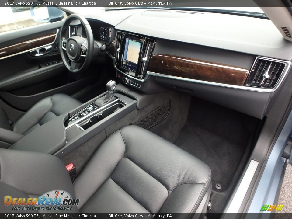 Front Seat of 2017 Volvo S90 T5 Photo #11