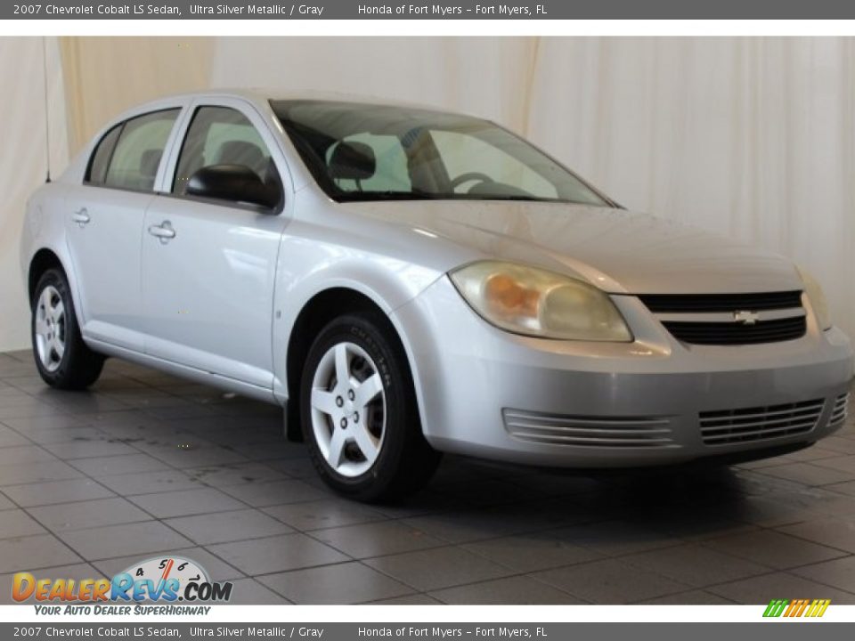 2007 Chevrolet Cobalt LS Sedan Ultra Silver Metallic / Gray Photo #2