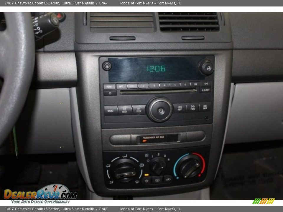 2007 Chevrolet Cobalt LS Sedan Ultra Silver Metallic / Gray Photo #14