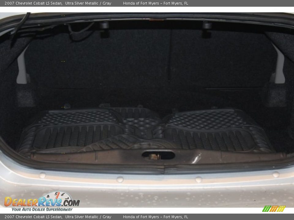 2007 Chevrolet Cobalt LS Sedan Ultra Silver Metallic / Gray Photo #19
