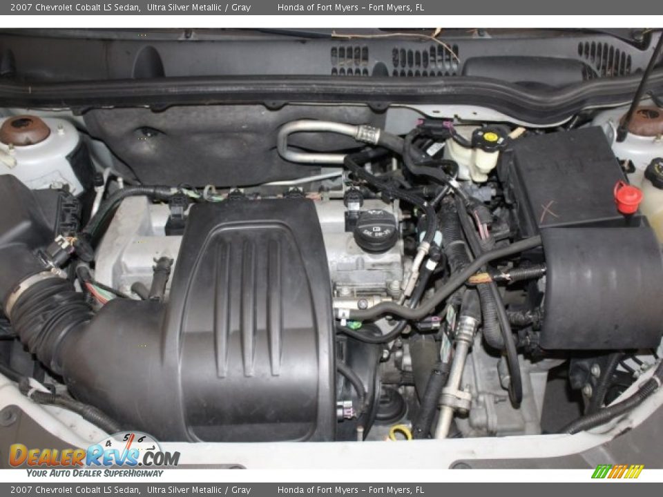 2007 Chevrolet Cobalt LS Sedan Ultra Silver Metallic / Gray Photo #24