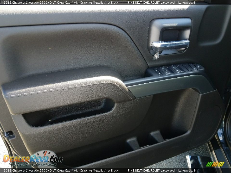 2018 Chevrolet Silverado 2500HD LT Crew Cab 4x4 Graphite Metallic / Jet Black Photo #8