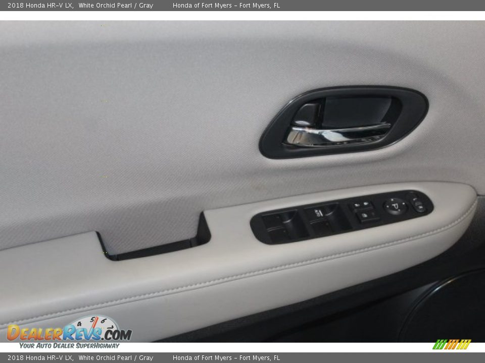 2018 Honda HR-V LX White Orchid Pearl / Gray Photo #9