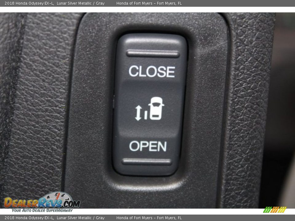 2018 Honda Odyssey EX-L Lunar Silver Metallic / Gray Photo #31