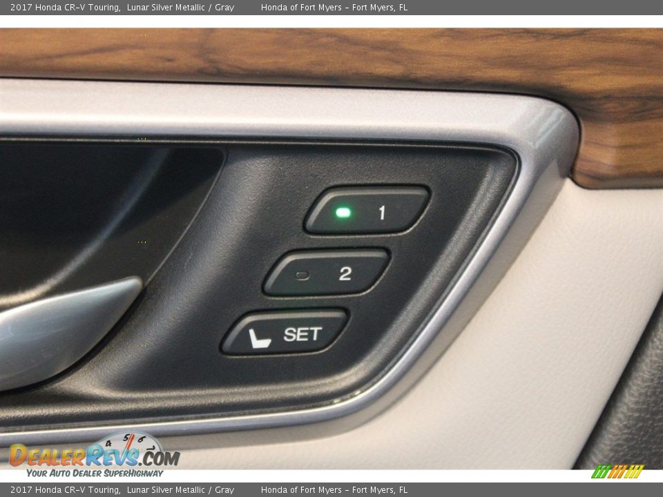 2017 Honda CR-V Touring Lunar Silver Metallic / Gray Photo #10