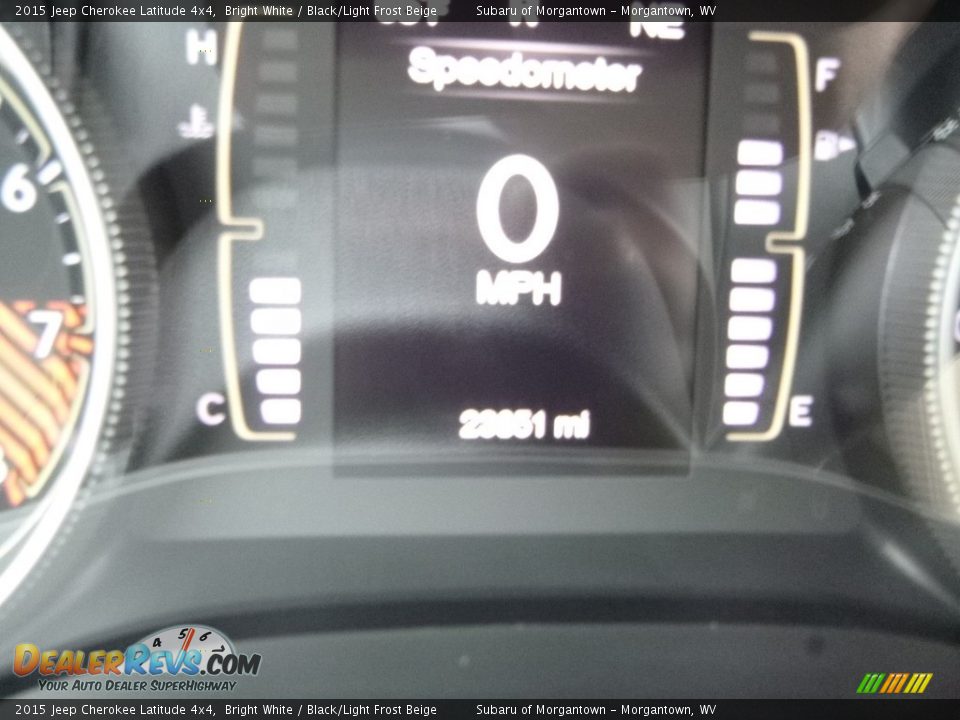 2015 Jeep Cherokee Latitude 4x4 Bright White / Black/Light Frost Beige Photo #19