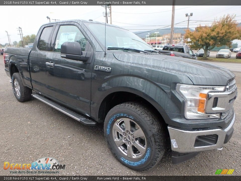 Front 3/4 View of 2018 Ford F150 XLT SuperCab 4x4 Photo #8