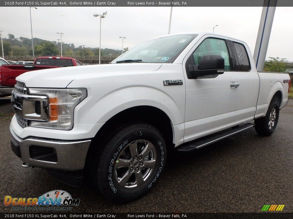 Front 3/4 View of 2018 Ford F150 XL SuperCab 4x4 Photo #6