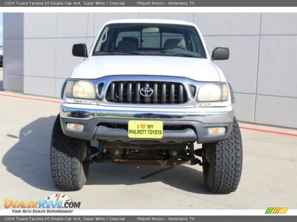 2004 Toyota Tacoma V6 Double Cab 4x4 Super White / Charcoal Photo #2