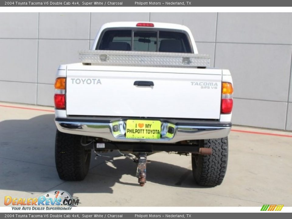 2004 Toyota Tacoma V6 Double Cab 4x4 Super White / Charcoal Photo #8