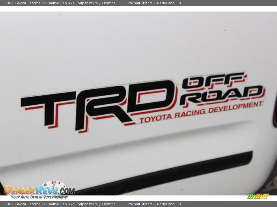 2004 Toyota Tacoma V6 Double Cab 4x4 Super White / Charcoal Photo #10