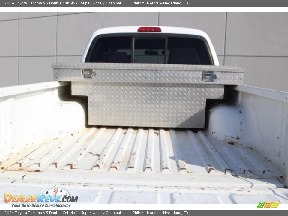 2004 Toyota Tacoma V6 Double Cab 4x4 Super White / Charcoal Photo #21