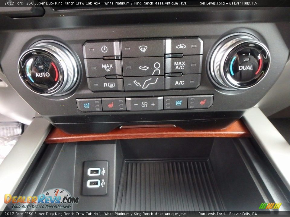 2017 Ford F250 Super Duty King Ranch Crew Cab 4x4 White Platinum / King Ranch Mesa Antique Java Photo #19