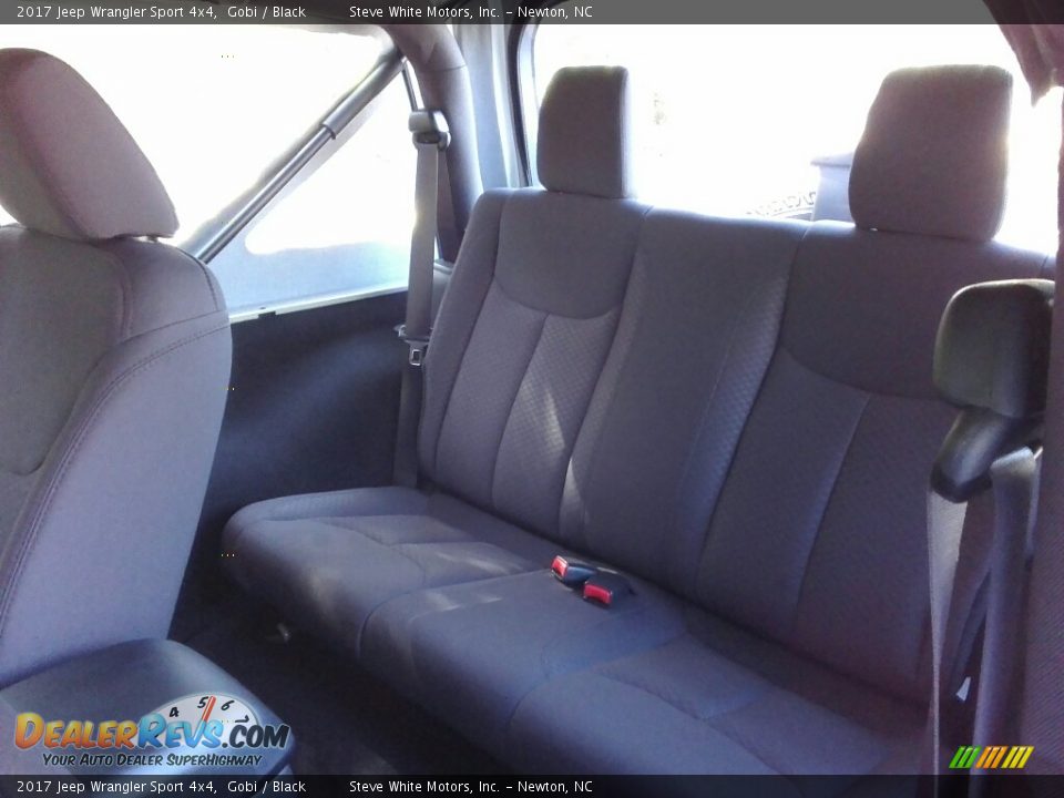 2017 Jeep Wrangler Sport 4x4 Gobi / Black Photo #11