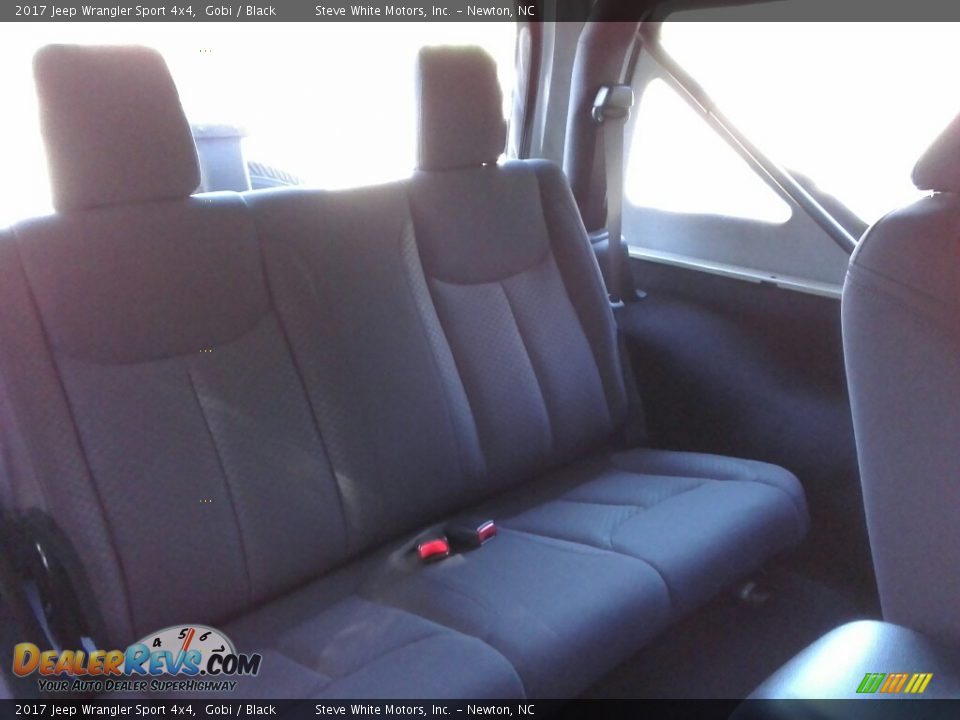2017 Jeep Wrangler Sport 4x4 Gobi / Black Photo #13
