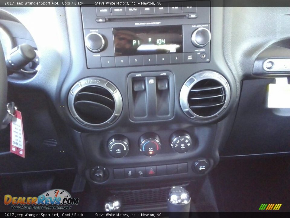 2017 Jeep Wrangler Sport 4x4 Gobi / Black Photo #20