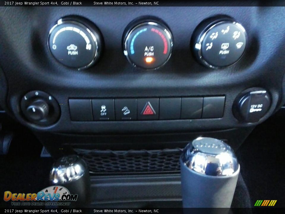 2017 Jeep Wrangler Sport 4x4 Gobi / Black Photo #22