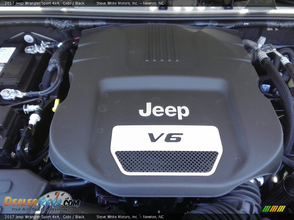 2017 Jeep Wrangler Sport 4x4 Gobi / Black Photo #24