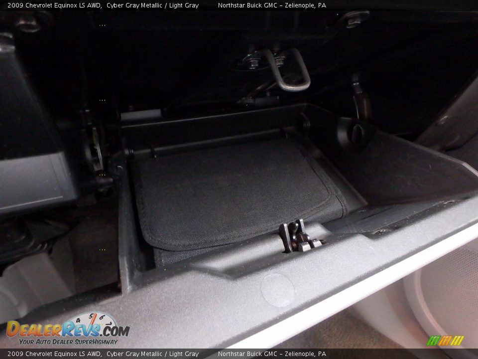 2009 Chevrolet Equinox LS AWD Cyber Gray Metallic / Light Gray Photo #28