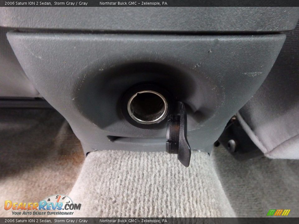 2006 Saturn ION 2 Sedan Storm Gray / Gray Photo #18