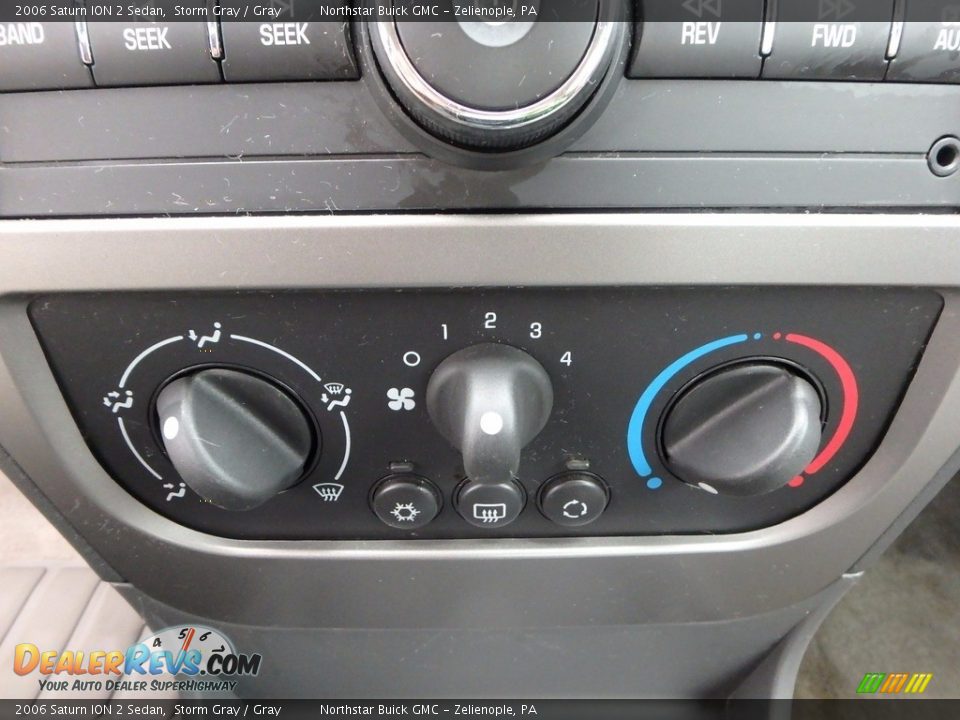 2006 Saturn ION 2 Sedan Storm Gray / Gray Photo #28