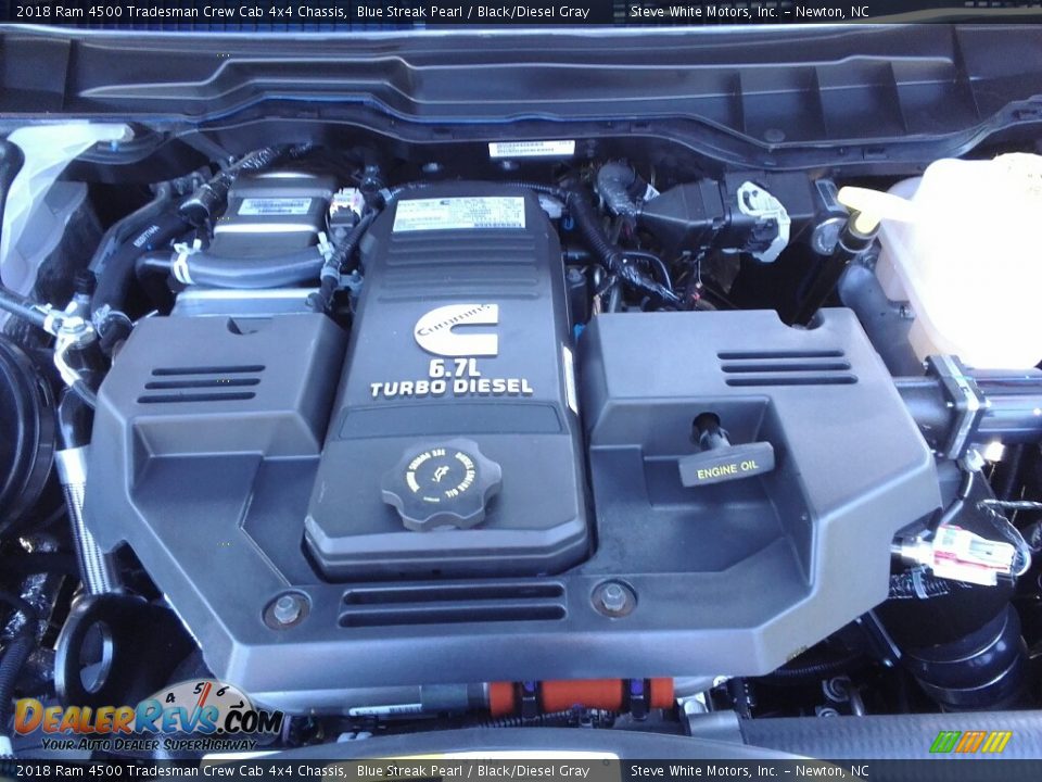 2018 Ram 4500 Tradesman Crew Cab 4x4 Chassis 6.7 Liter OHV 24-Valve Cummins Turbo-Diesel Inline 6 Cylinder Engine Photo #9