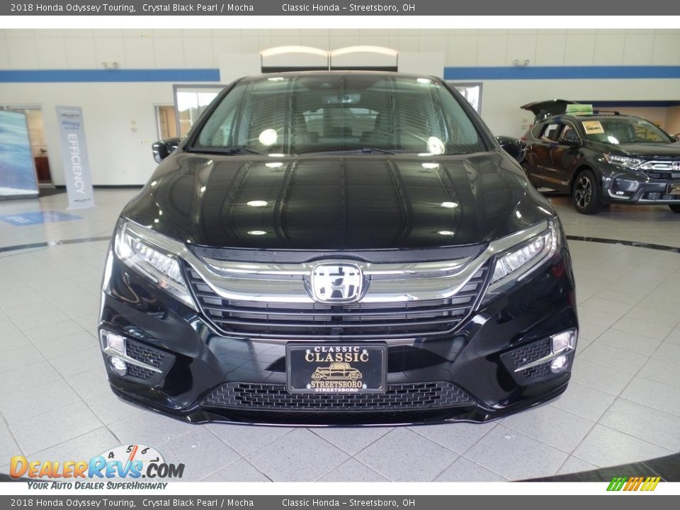 2018 Honda Odyssey Touring Crystal Black Pearl / Mocha Photo #3
