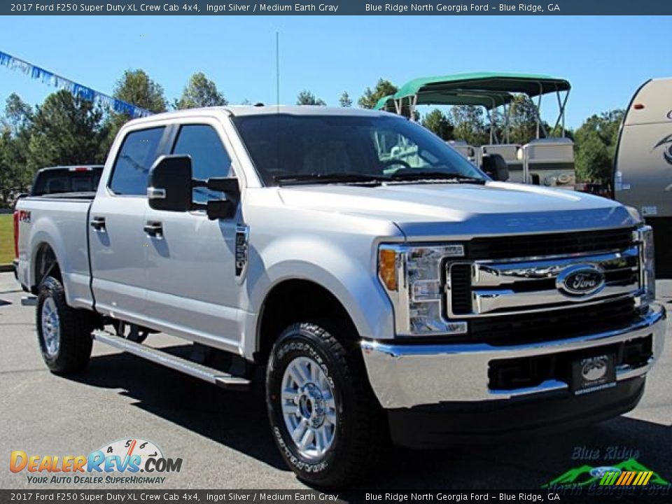 2017 Ford F250 Super Duty XL Crew Cab 4x4 Ingot Silver / Medium Earth Gray Photo #7