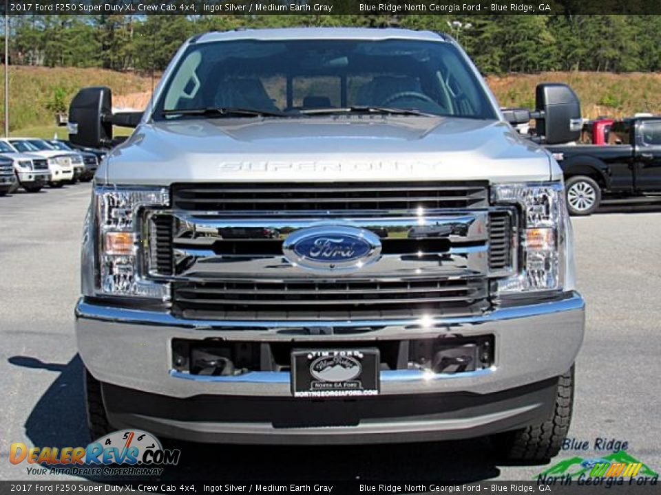 2017 Ford F250 Super Duty XL Crew Cab 4x4 Ingot Silver / Medium Earth Gray Photo #8