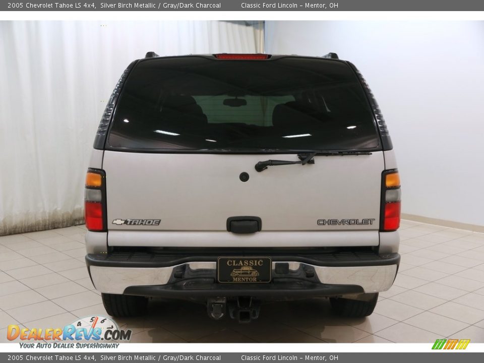 2005 Chevrolet Tahoe LS 4x4 Silver Birch Metallic / Gray/Dark Charcoal Photo #16