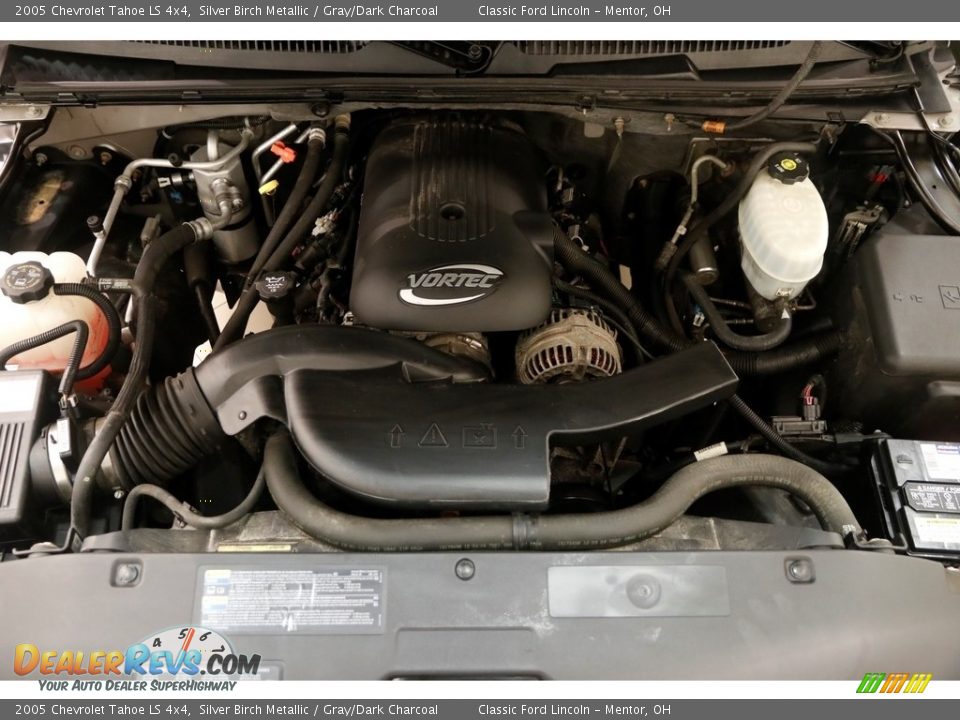 2005 Chevrolet Tahoe LS 4x4 Silver Birch Metallic / Gray/Dark Charcoal Photo #17