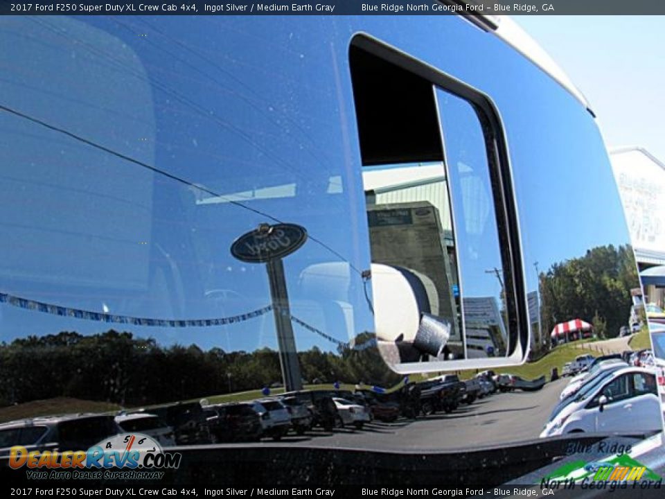 2017 Ford F250 Super Duty XL Crew Cab 4x4 Ingot Silver / Medium Earth Gray Photo #28