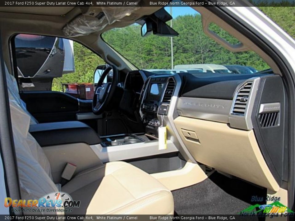 2017 Ford F250 Super Duty Lariat Crew Cab 4x4 White Platinum / Camel Photo #10