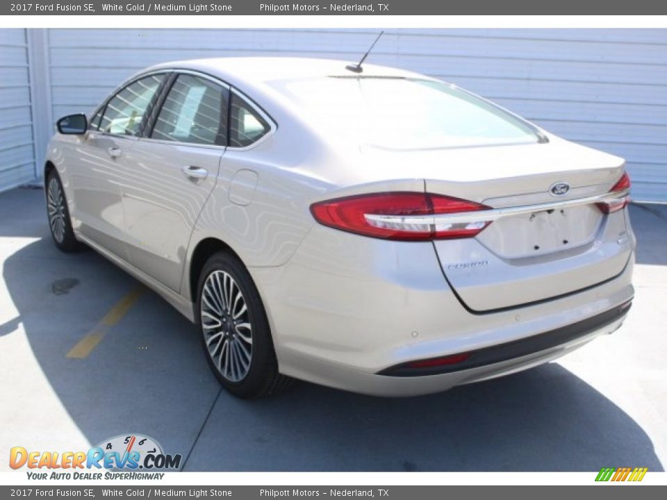 2017 Ford Fusion SE White Gold / Medium Light Stone Photo #6