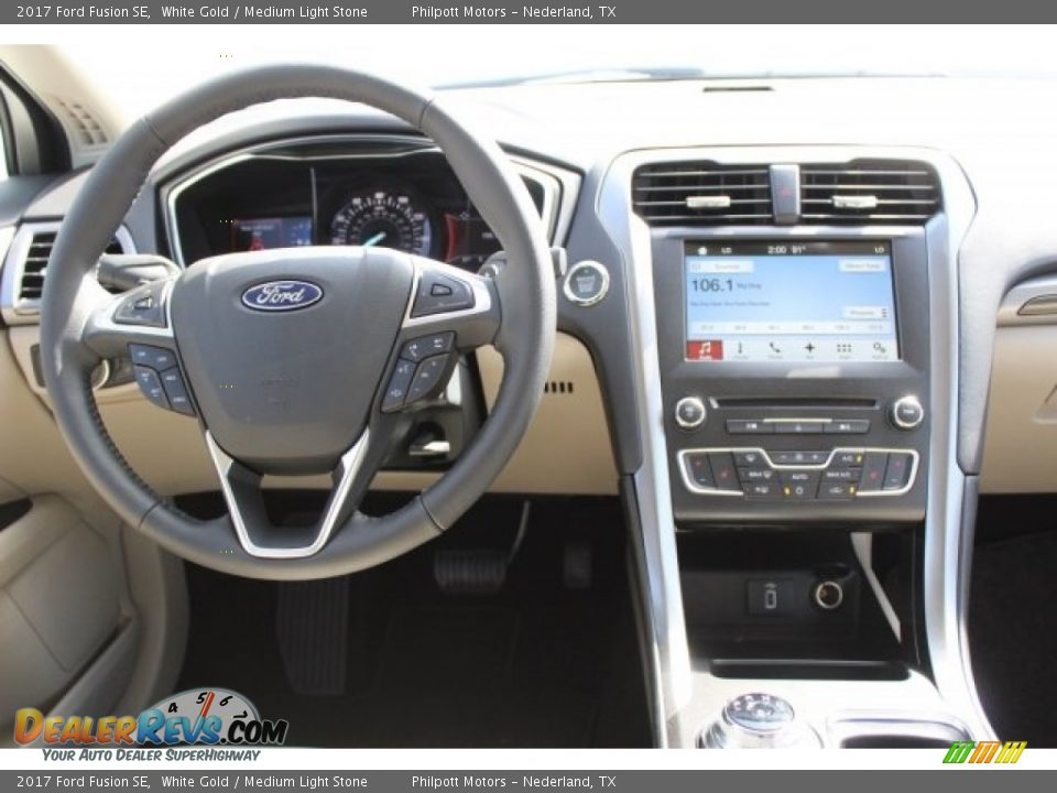 2017 Ford Fusion SE White Gold / Medium Light Stone Photo #23