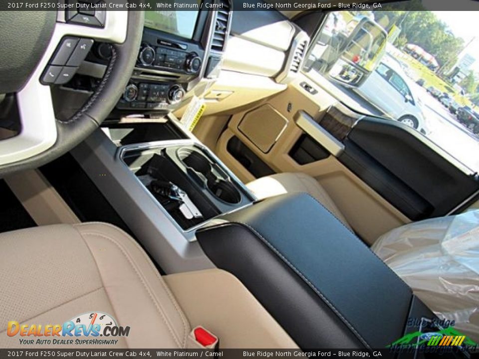 2017 Ford F250 Super Duty Lariat Crew Cab 4x4 White Platinum / Camel Photo #32