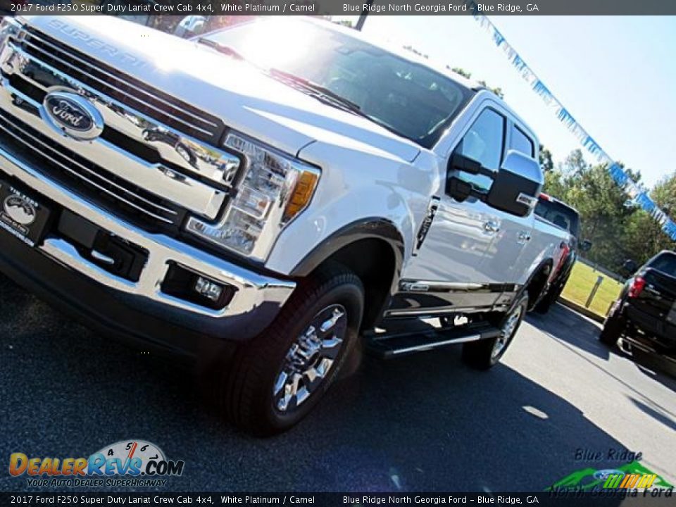 2017 Ford F250 Super Duty Lariat Crew Cab 4x4 White Platinum / Camel Photo #36